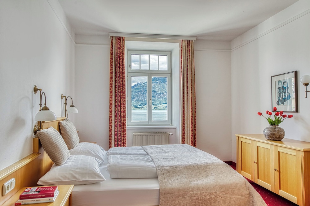 Romantik Residenz (Ferienwohnungen Hotel Im Weissen Rössl) 12/50