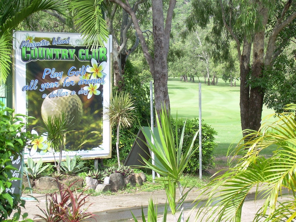 Tropical Palms Inn Resort 24/51