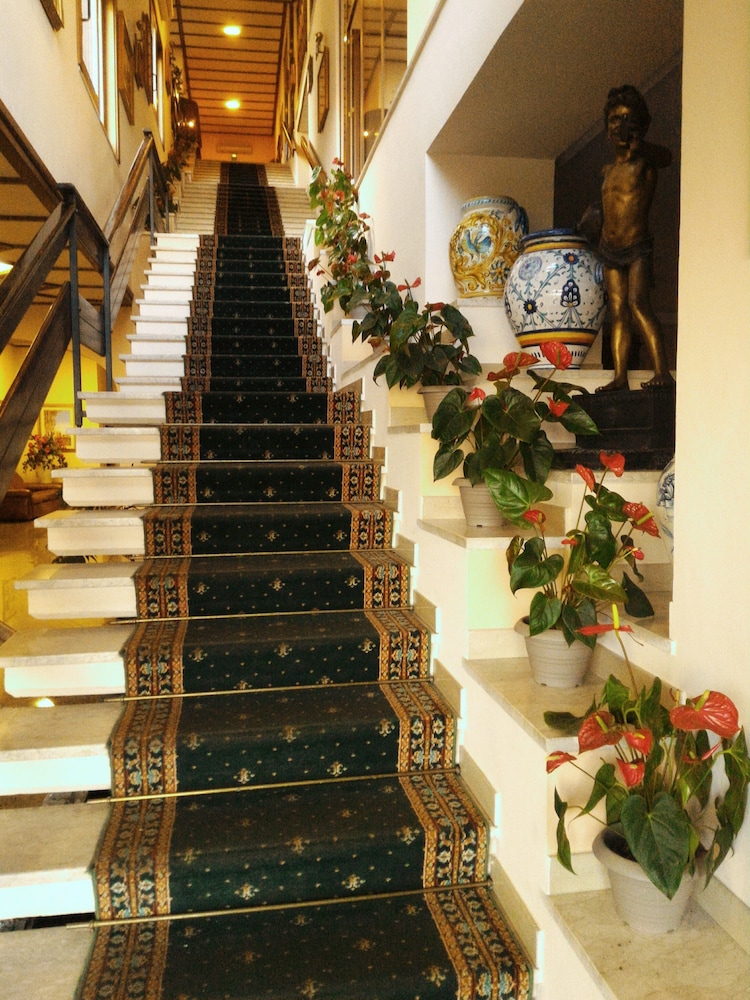 Hotel Primavera Dell'etna 40/47