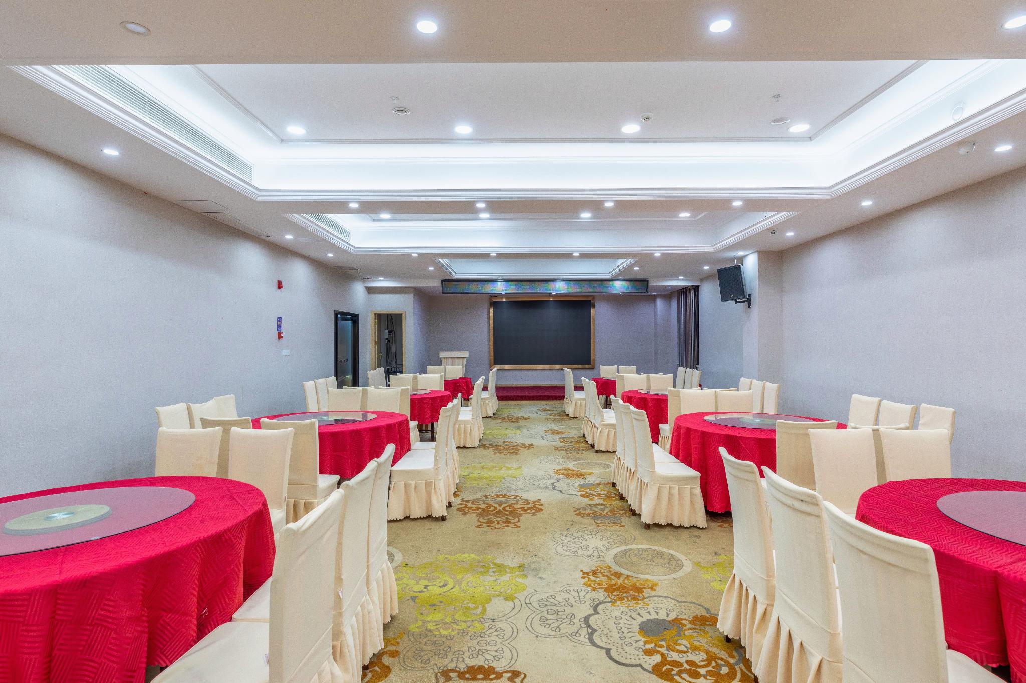 Kyriad Hotel (Yiyang Xiufeng Park) 34/39