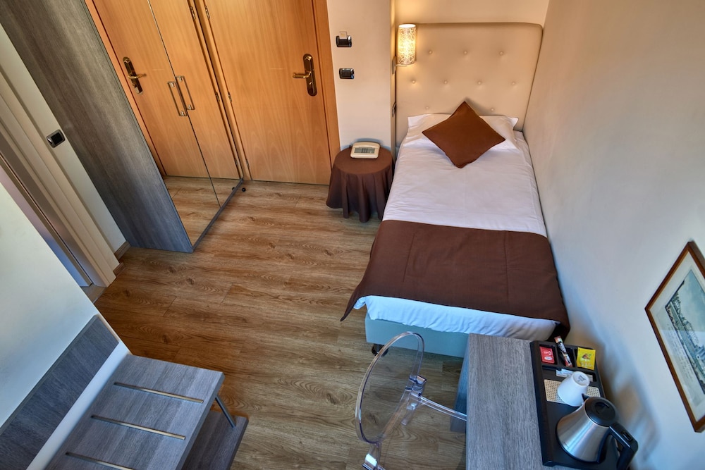 Bellavista 33/50