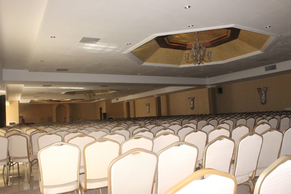 La Quinta Hotel 11/54