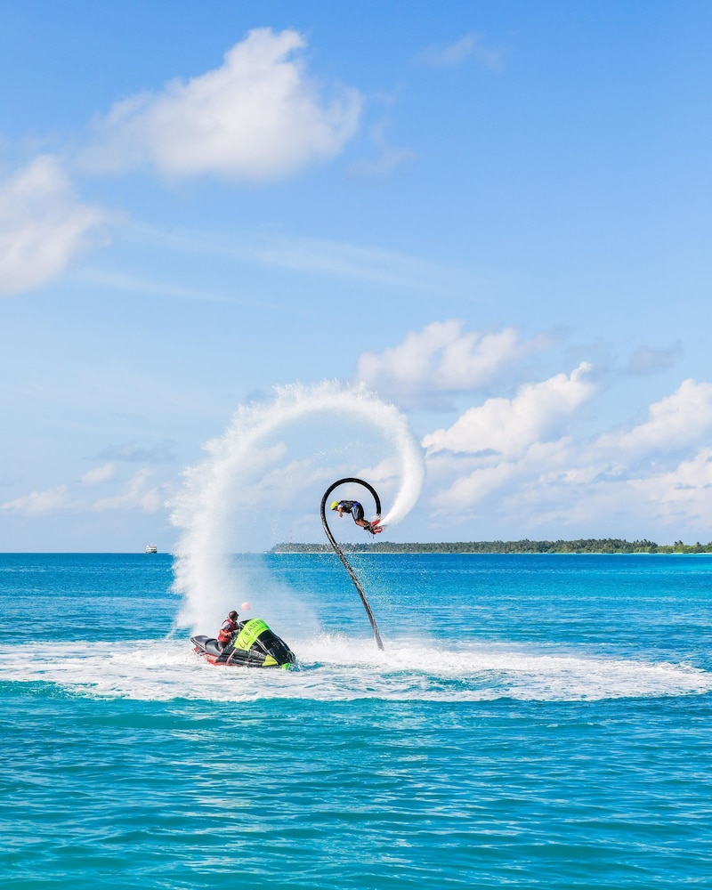 LUX South Ari Atoll 106/109