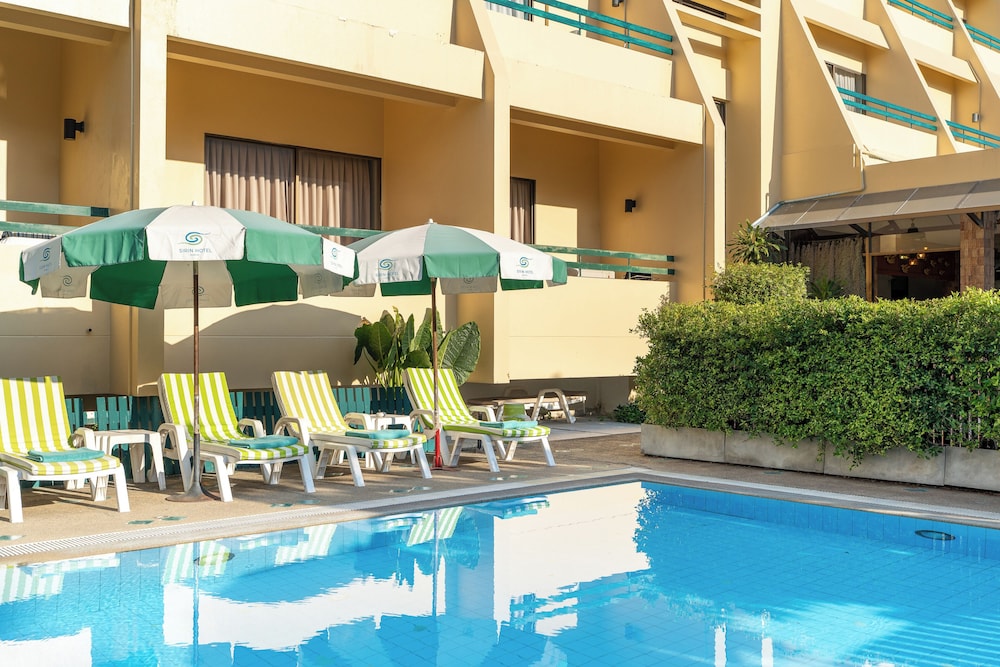 Sirin Hotel Huahin 60/64