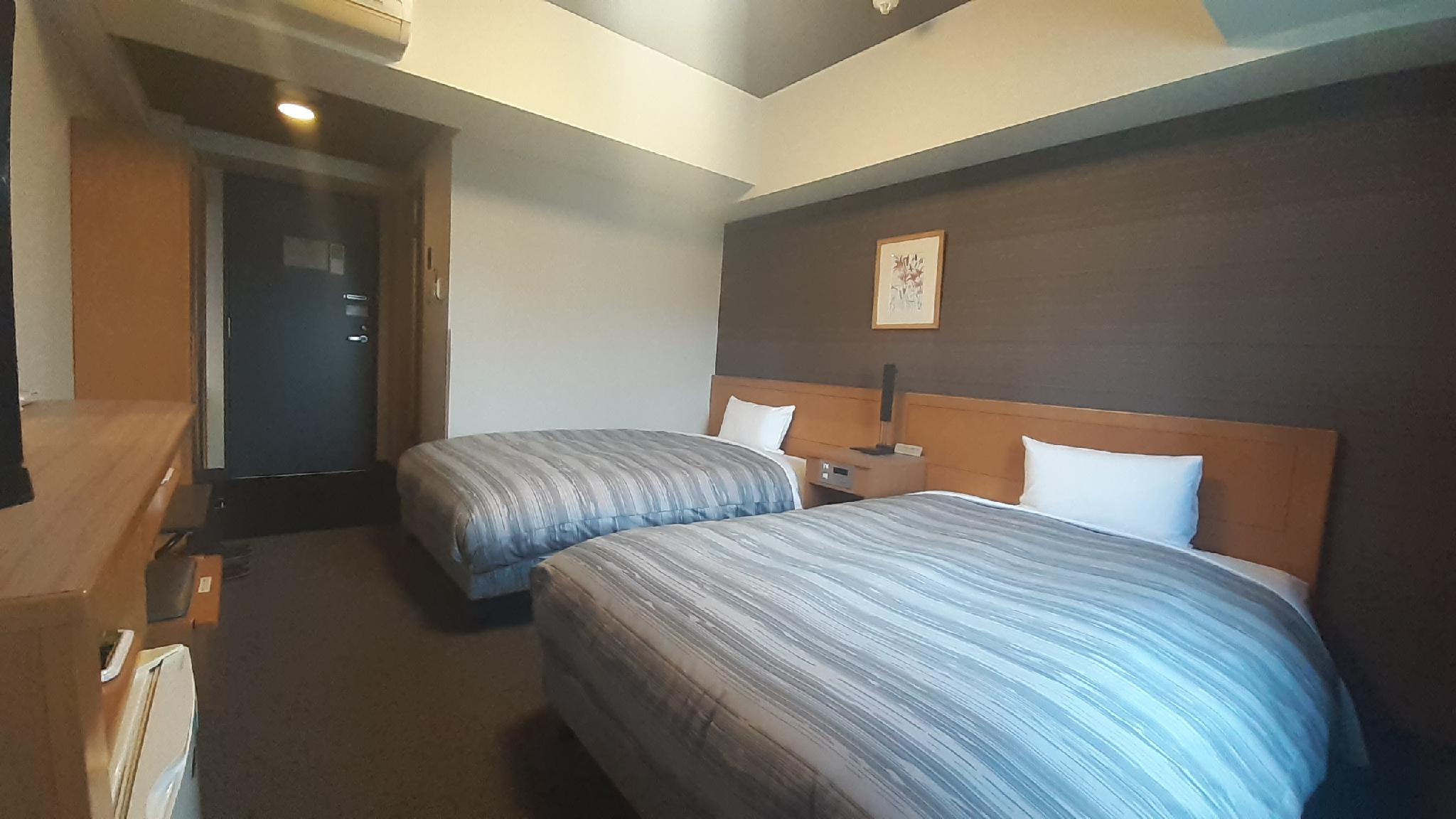 Popular, Family, Twin Beds