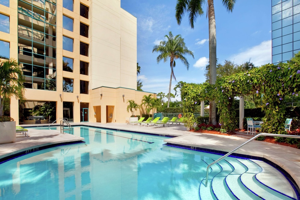 Hilton Suites Boca Raton