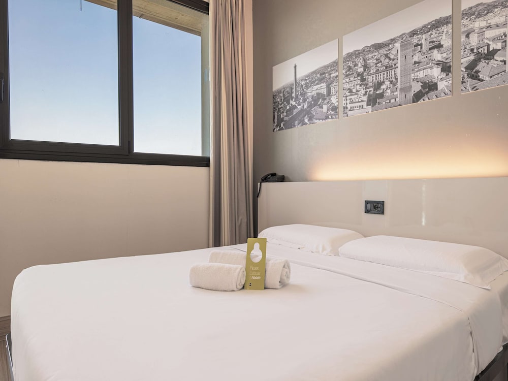 Room, Queen Bed