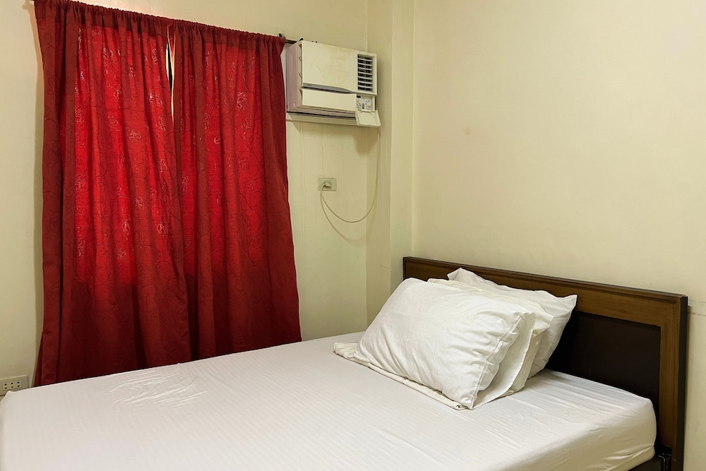 Sta Rosa Inn Iloilo powered by Cocotel 11/31
