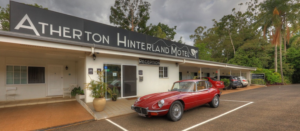 ATHERTON HINTERLAND MOTEL 3/40