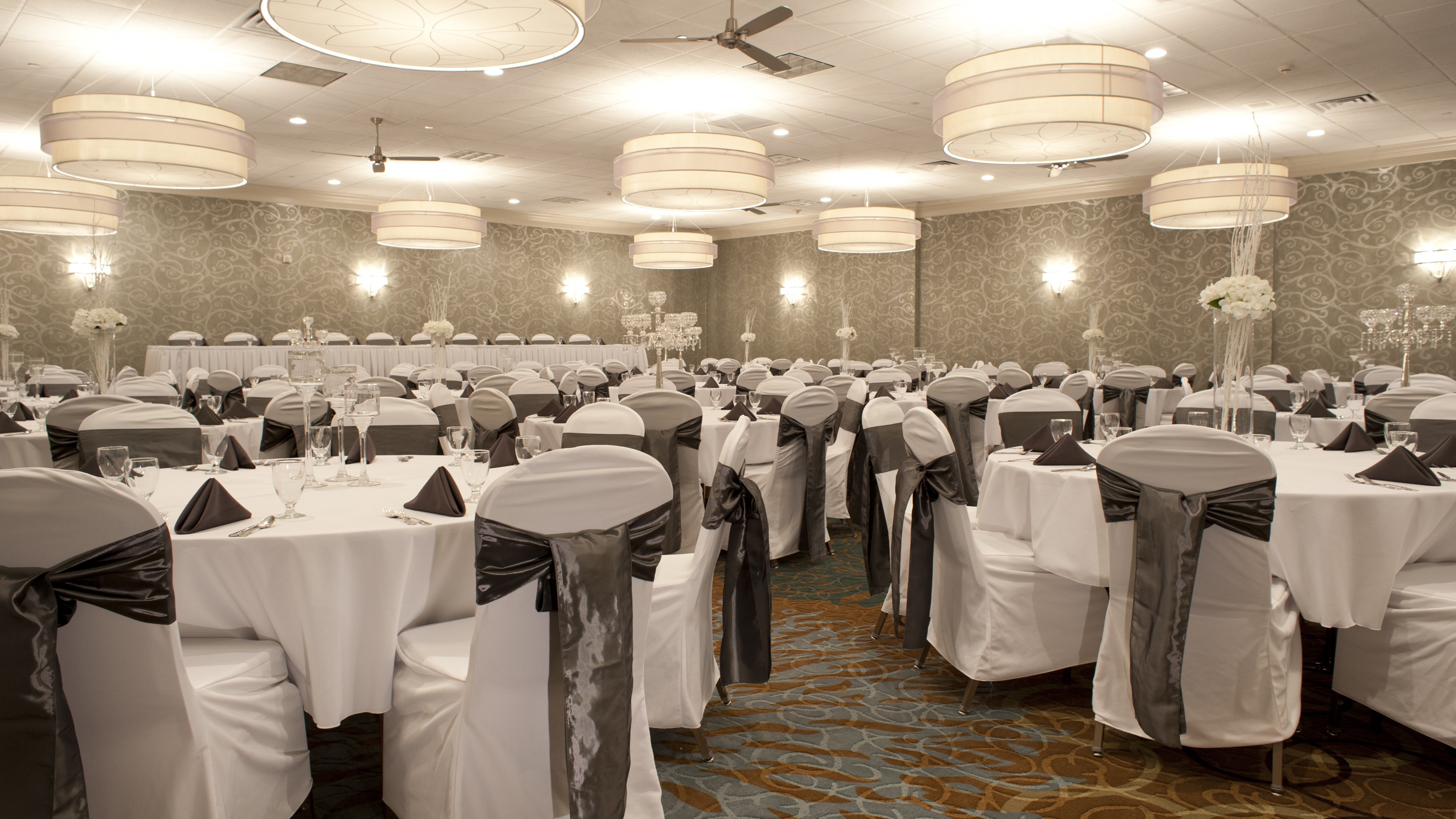 Holiday Inn Rock Island - Quad Cities 49/80