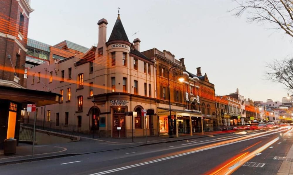 The Russell Boutique Hotel 63/67