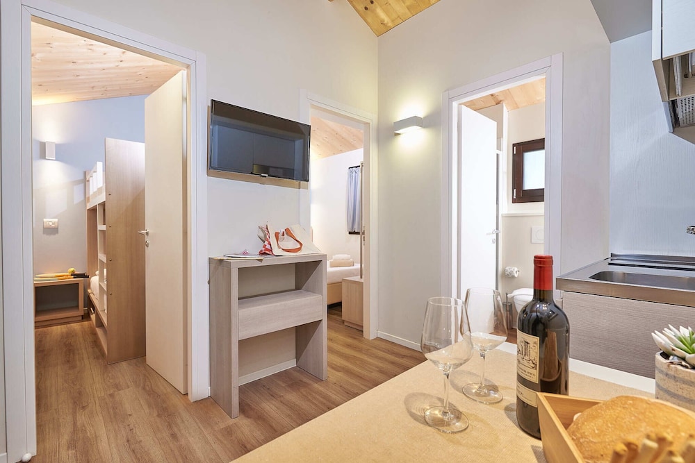 PARADU TUSCANY ECORESORT 57/86