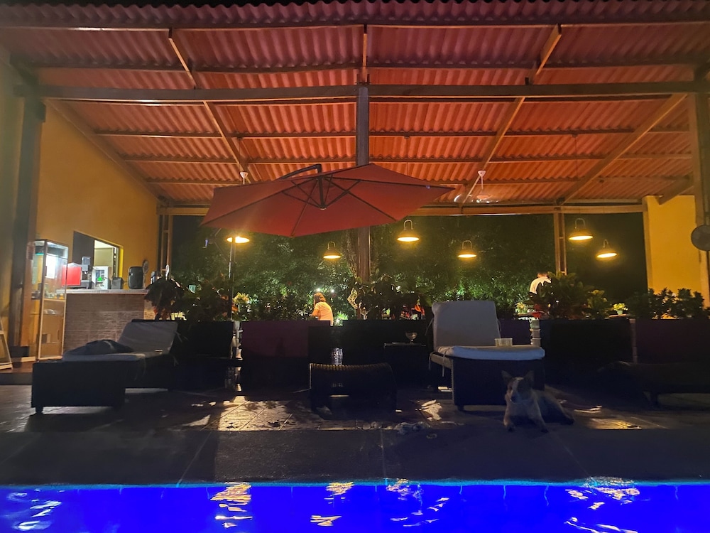 Mangoo Glamping 2/17