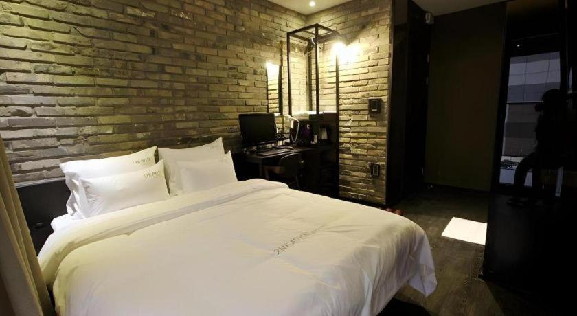 To Heaven Hotel Nampo 12/78