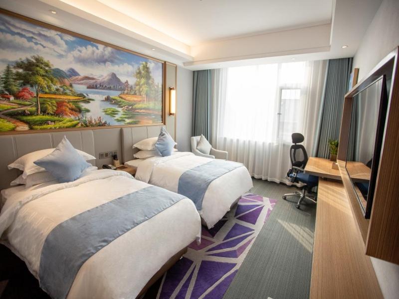 Room at GreenTree Eastern Hotel Binzhou Zhonghai International Convention and Exhibition Center, BINZHOU