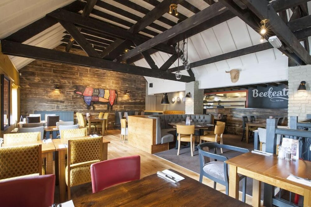 Premier Inn Gloucester (Little Witcombe) 35/50