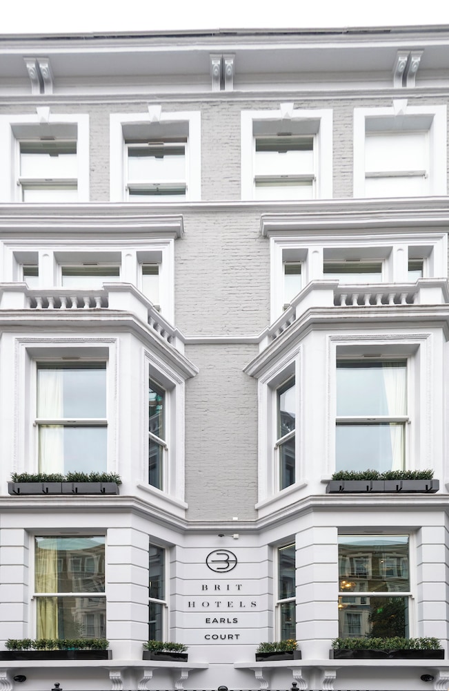 Brit Hotels Earls Court 2/54