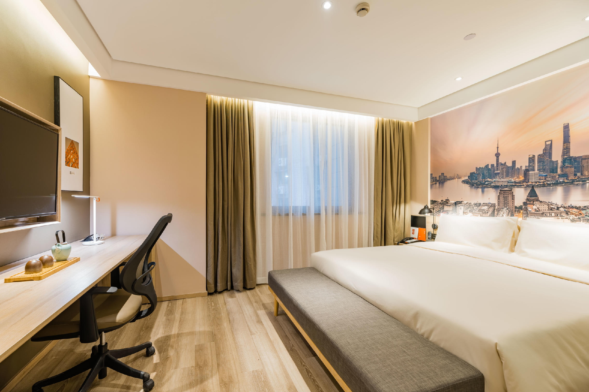 Elegant, King Bed