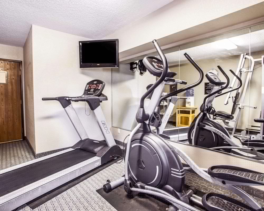 Quality Inn & Suites Ankeny-Des Moines 25/43