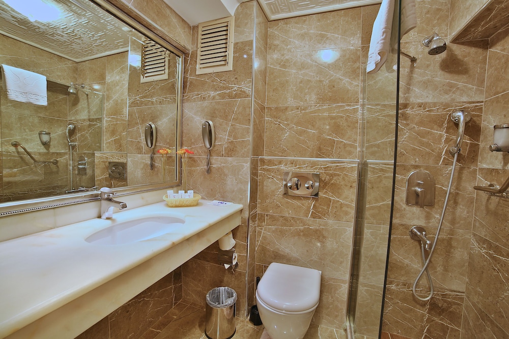 Grand Anka Hotel 21/68