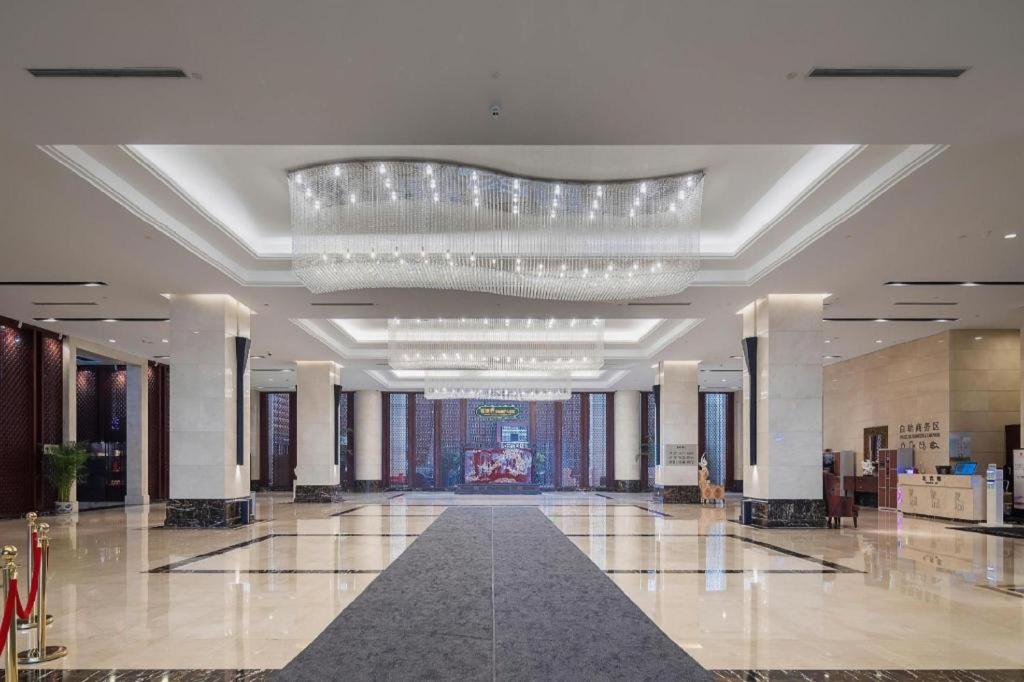 Liaoning Friendship Hotel 12/70