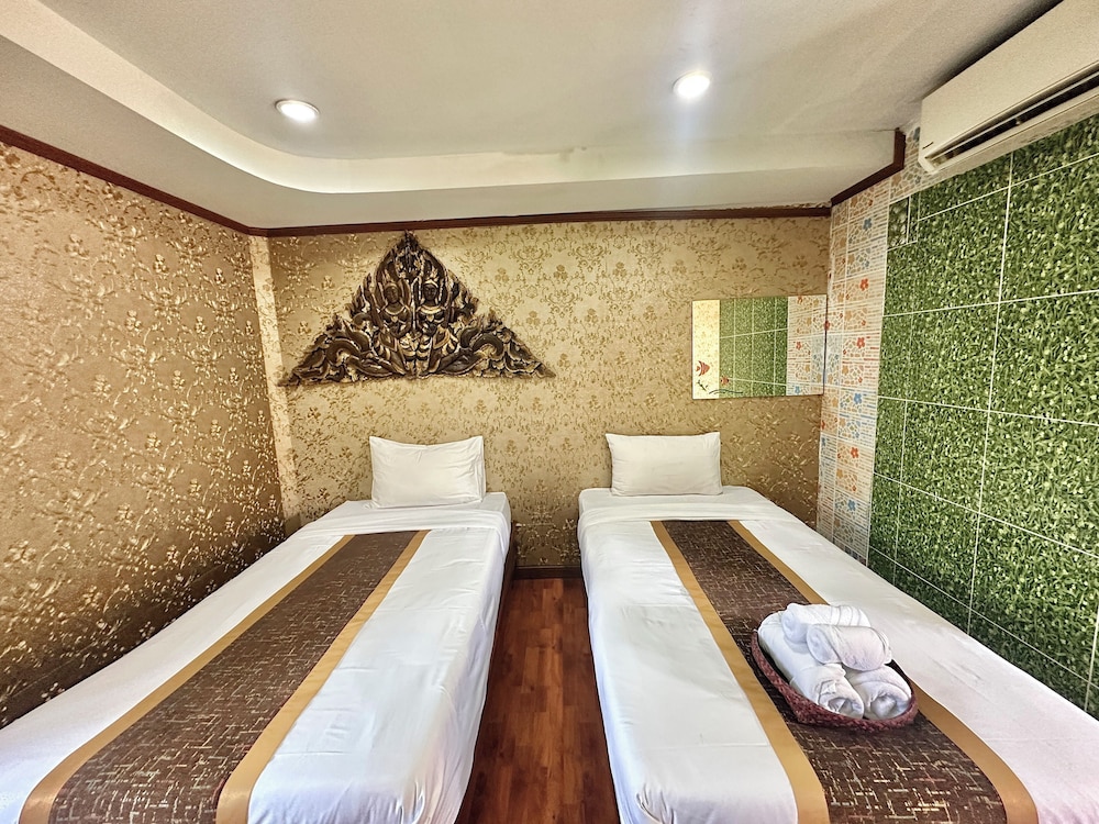 MONTRI RESORT DONMUANG BANGKOK 24/60