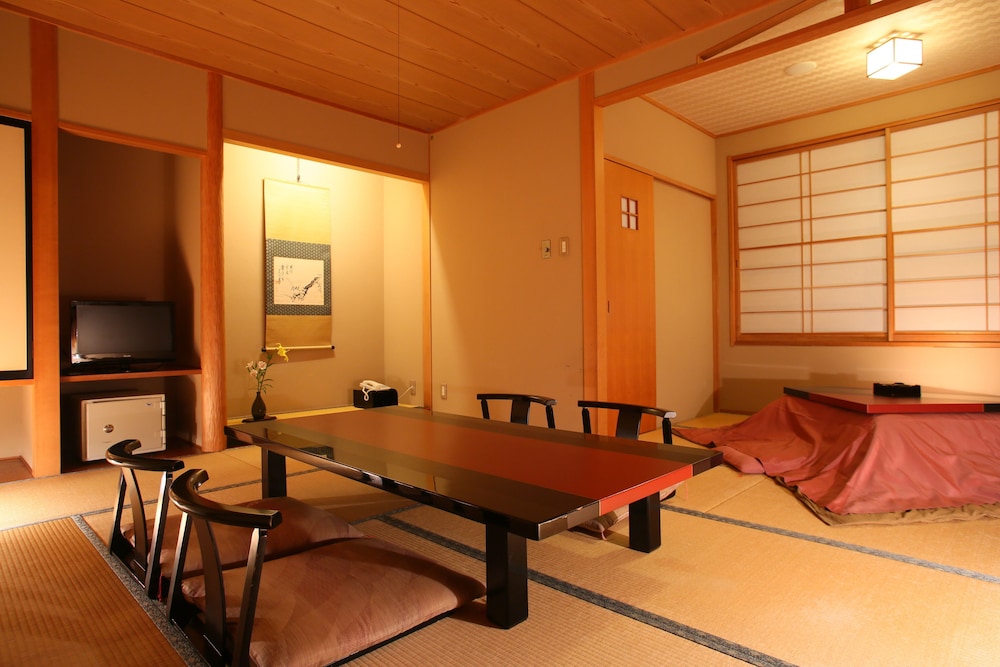 Shibu Onsen Ichinoyu Katei 33/36