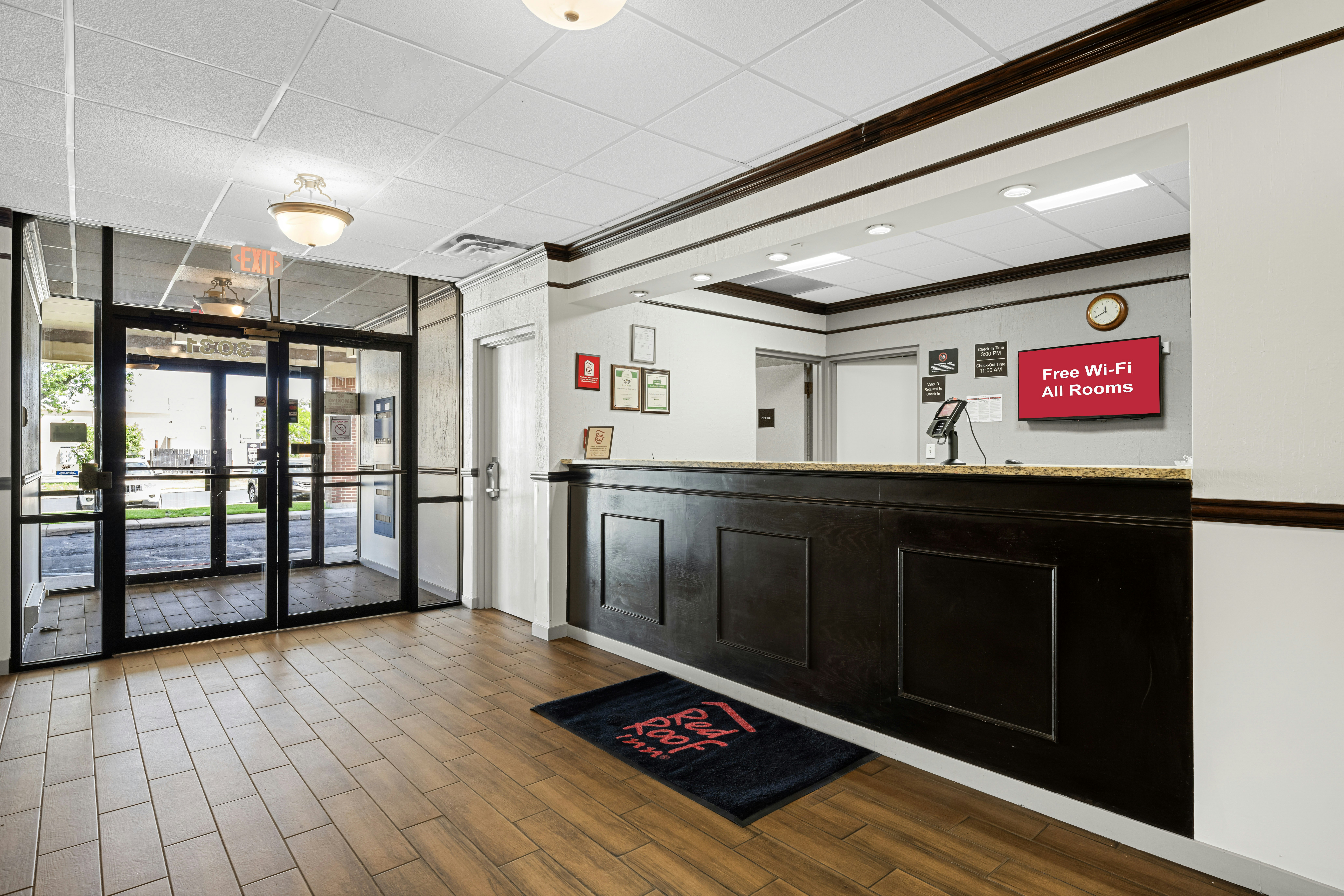 Red Roof Inn Gurnee Waukegan 11/29