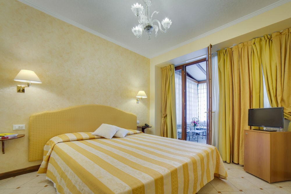 Hotel La Meridiana 22/65