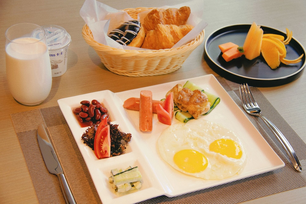LN Dongfang Hotel Pazhou 49/60