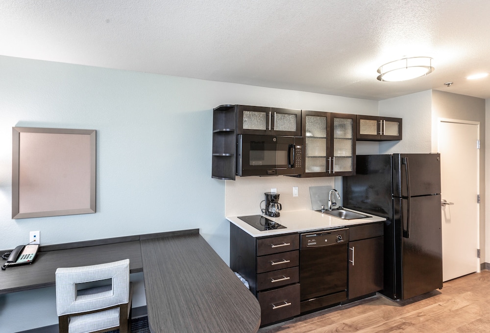 Extended Studio Hotel Ontario 32/36