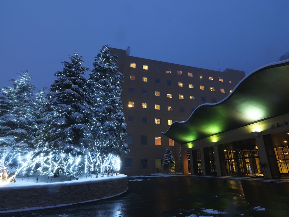 Jozankei Tsuruga Resort Spa MORI no UTA in SAPPORO
