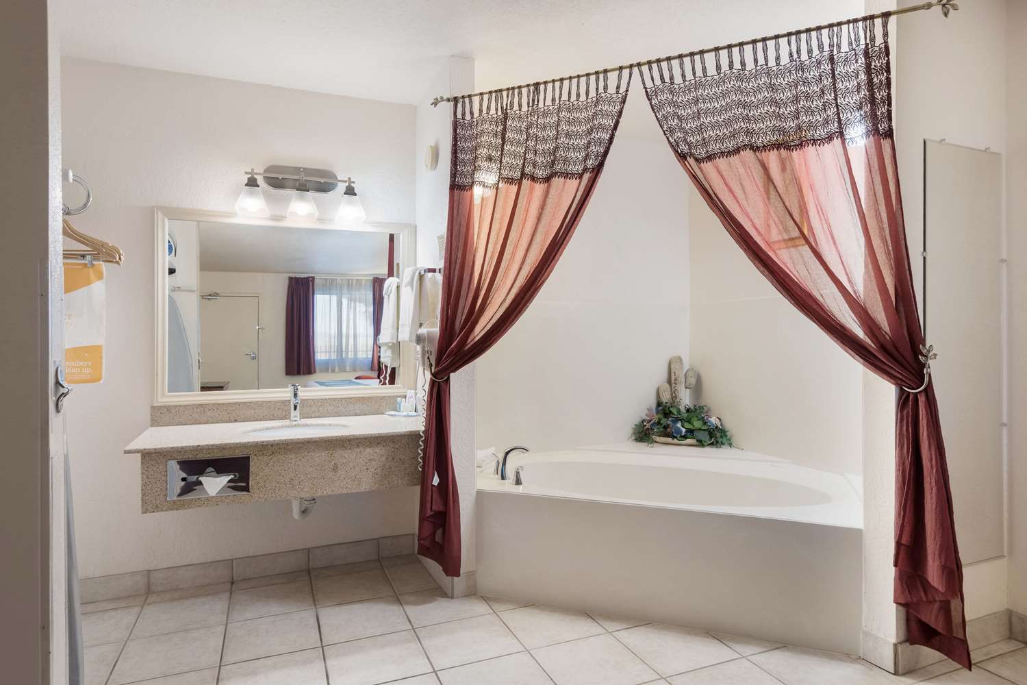 Quality Inn Suites Lake Havasu City 55/55
