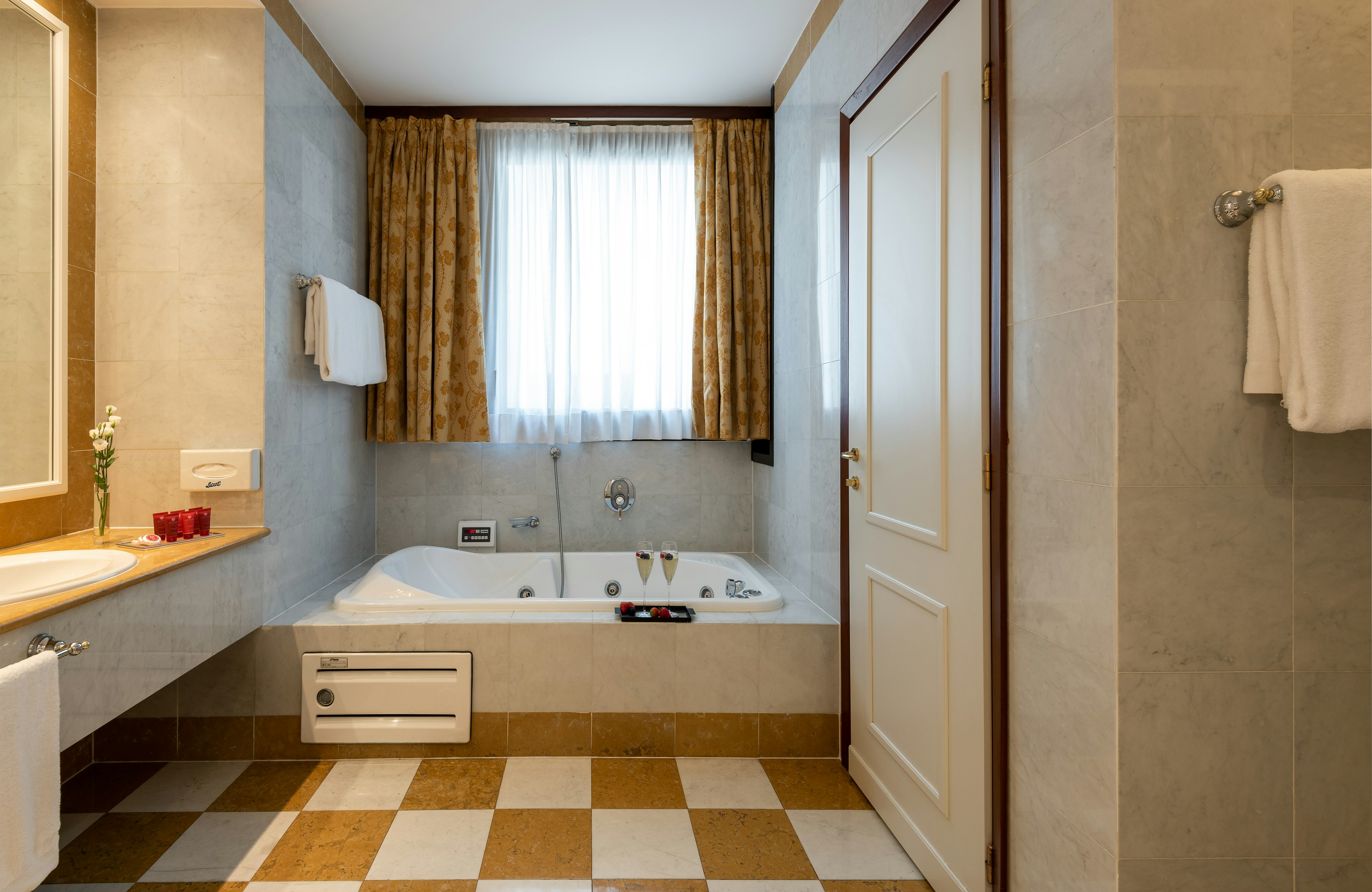 Leonardo Hotel Milan City Center 35/35