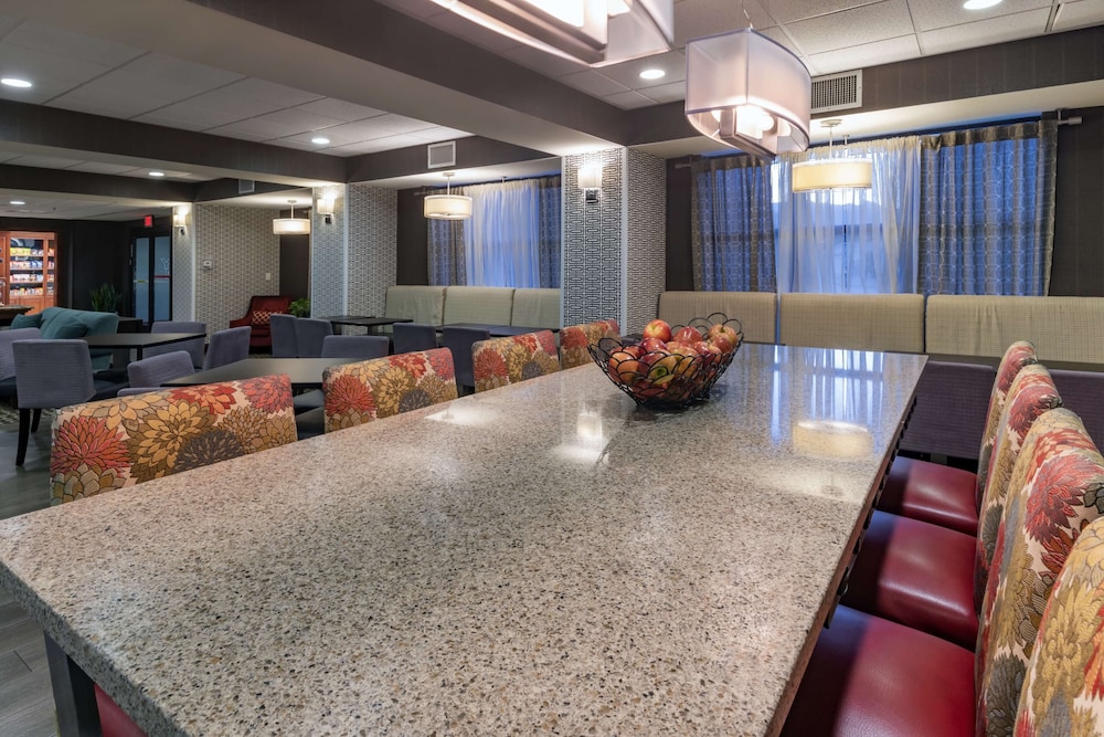 Hampton Inn Lehi-Thanksgiving Point 11/43