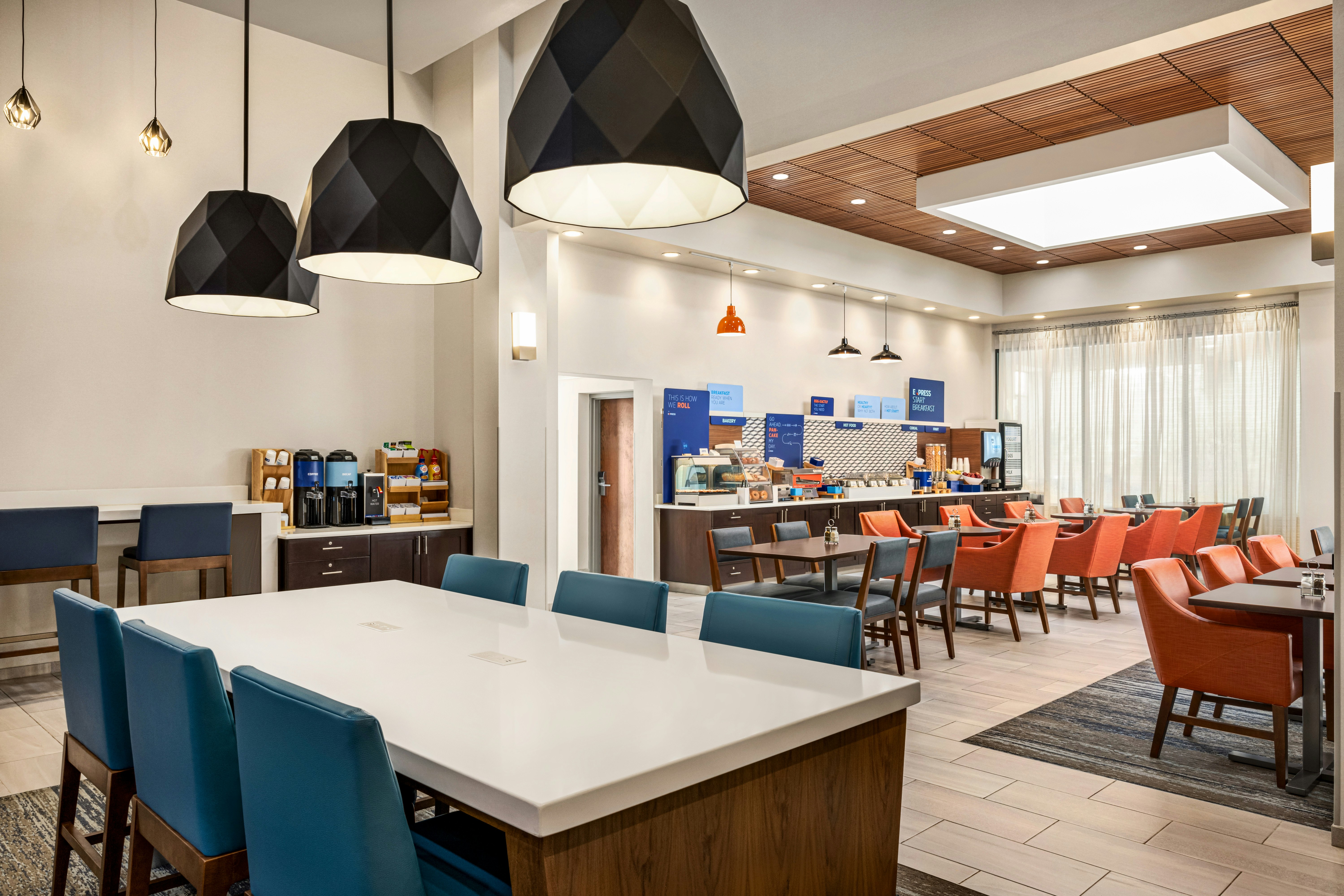Holiday Inn Express And Suites Indianapolis W Airport Area 46/65