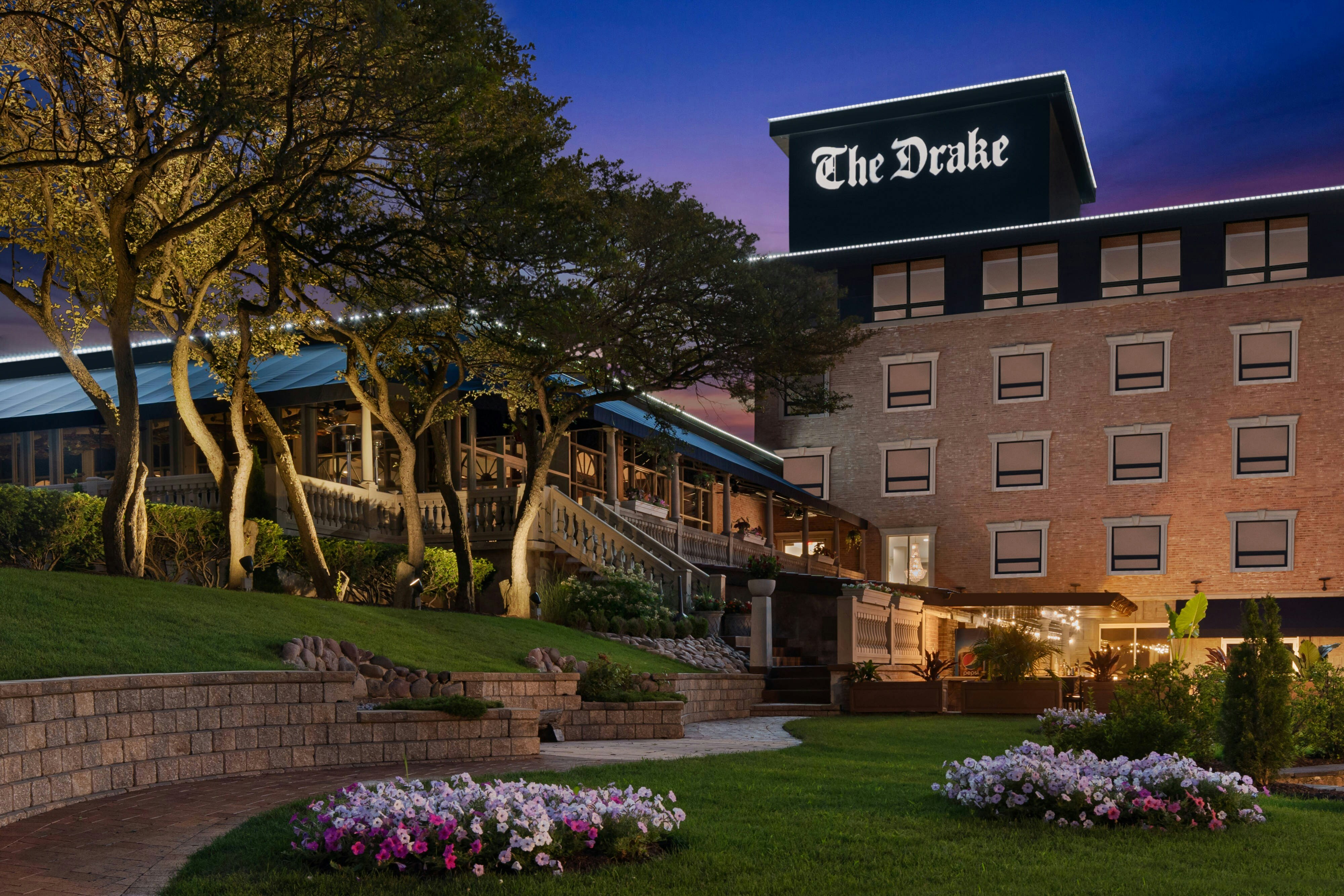 The Drake Hotel Oak Brook 52/52