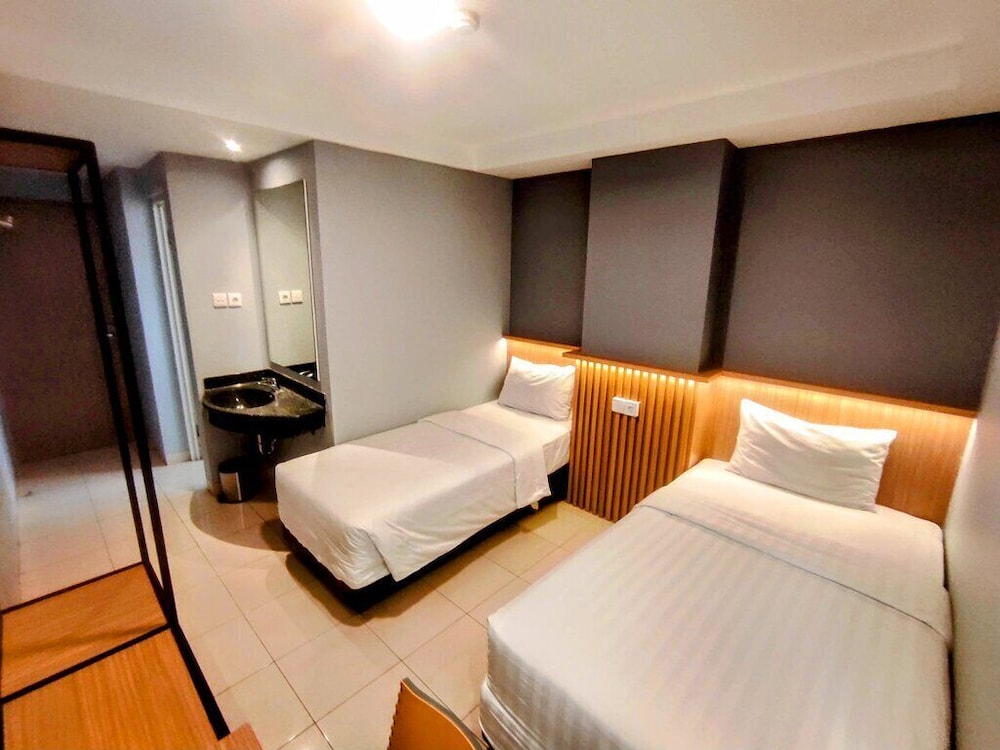 STANDARD, DOUBLE BED