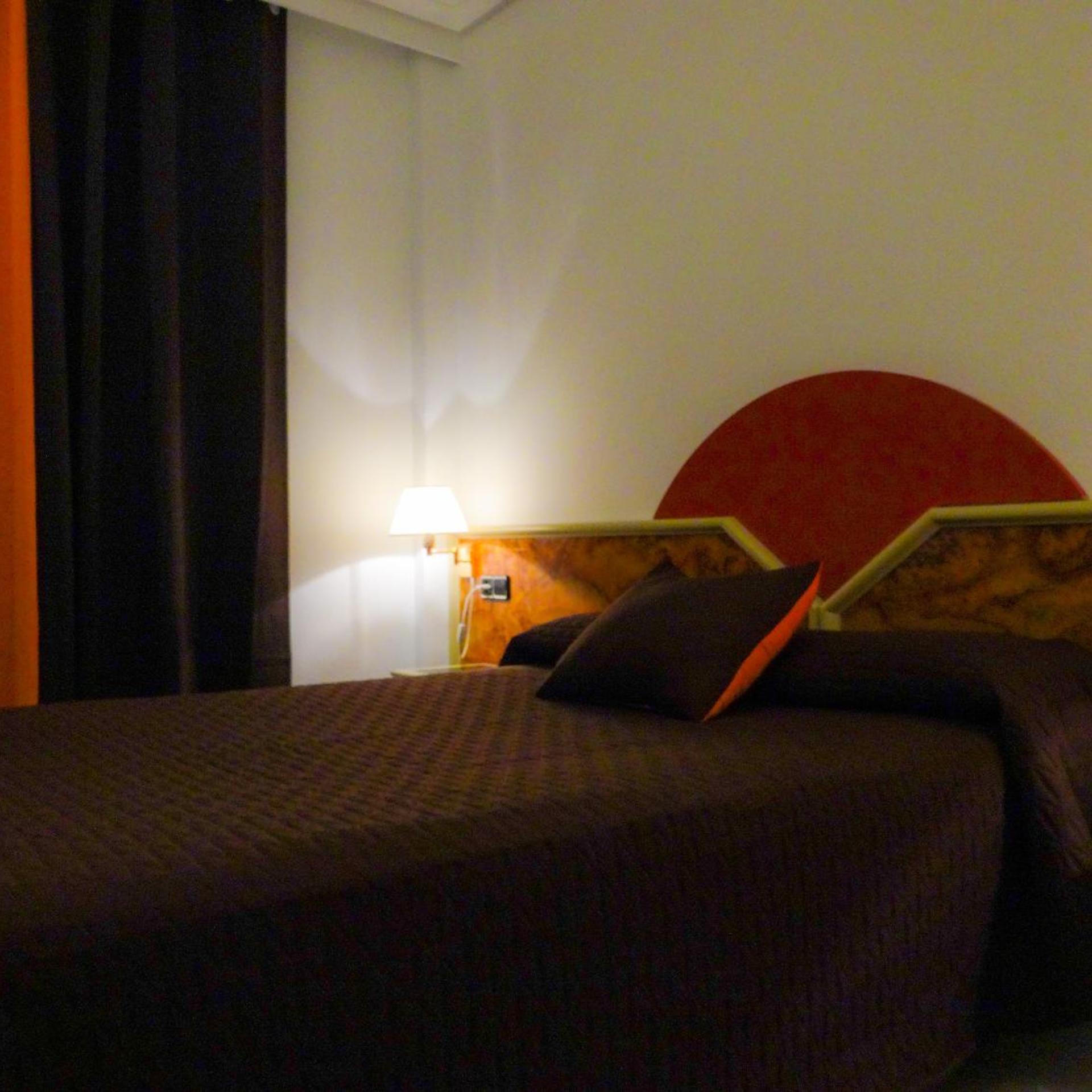 غرفة بسريرين منفصلين بحمام خاص، Hotel Azuqueca 4/4