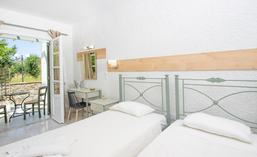 SYROS INN 12/29