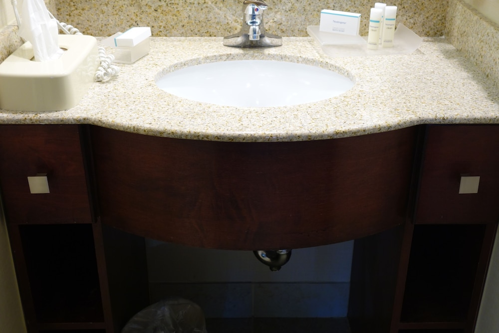 Homewood Suites By Hilton Durham Chapel Hill I 40 56/67