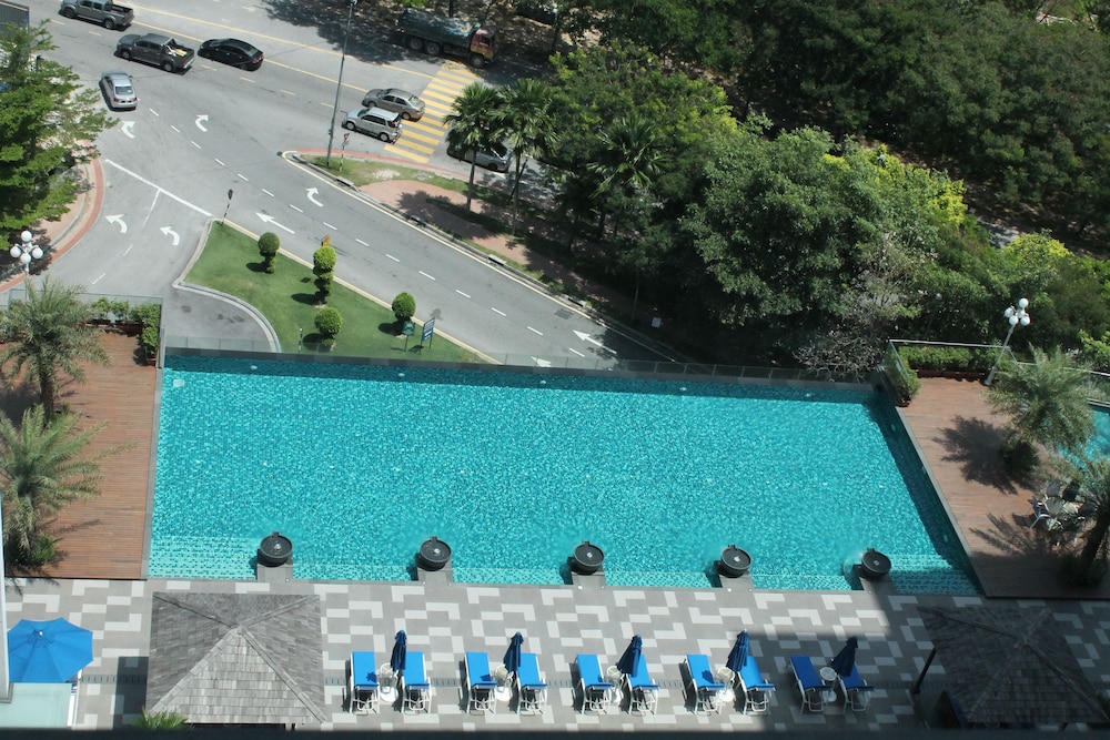 Royale Chulan Damansara 27/61