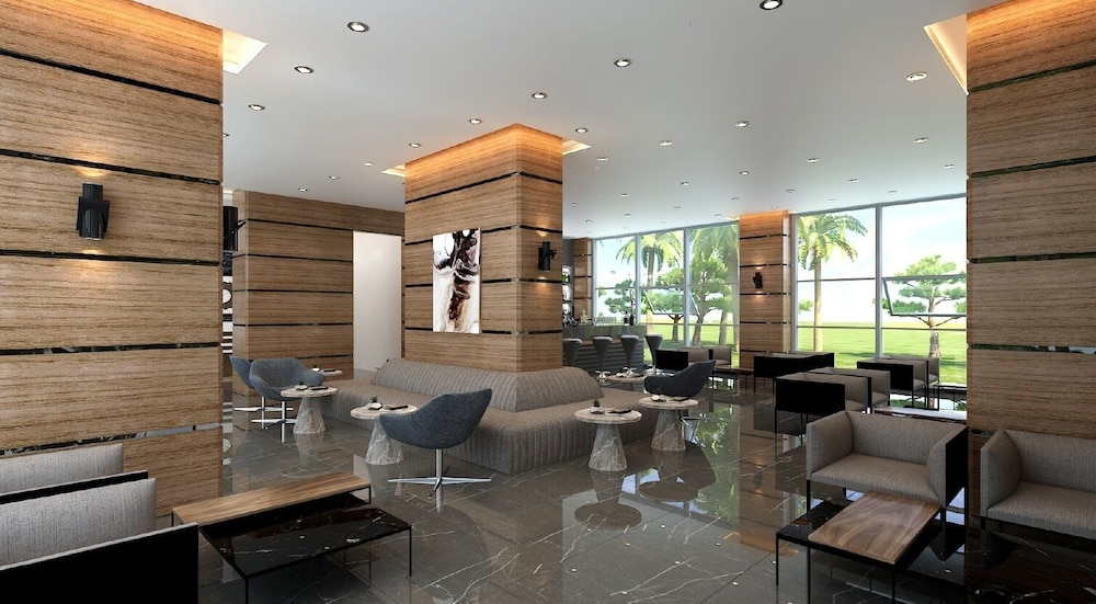 Grand Sapphire City Hotel 34/38