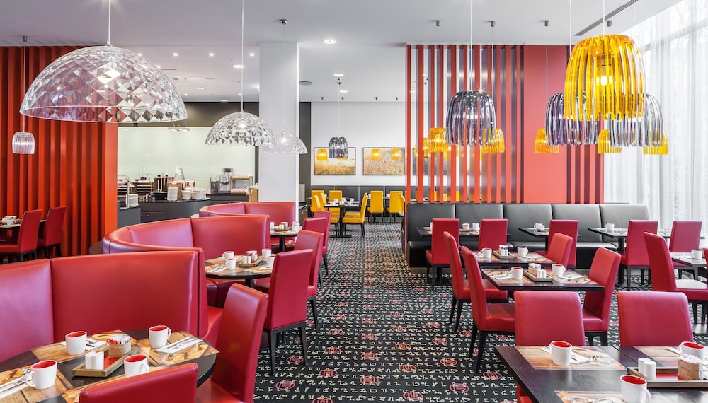 Holiday Inn Munich - Westpark 46/83
