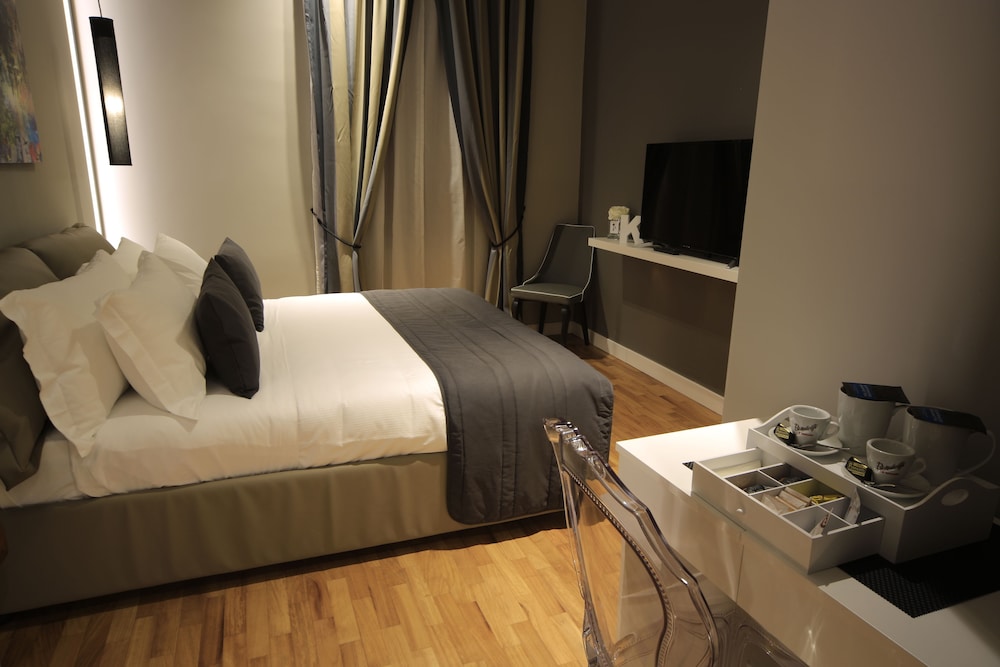 K Rooms 18/49