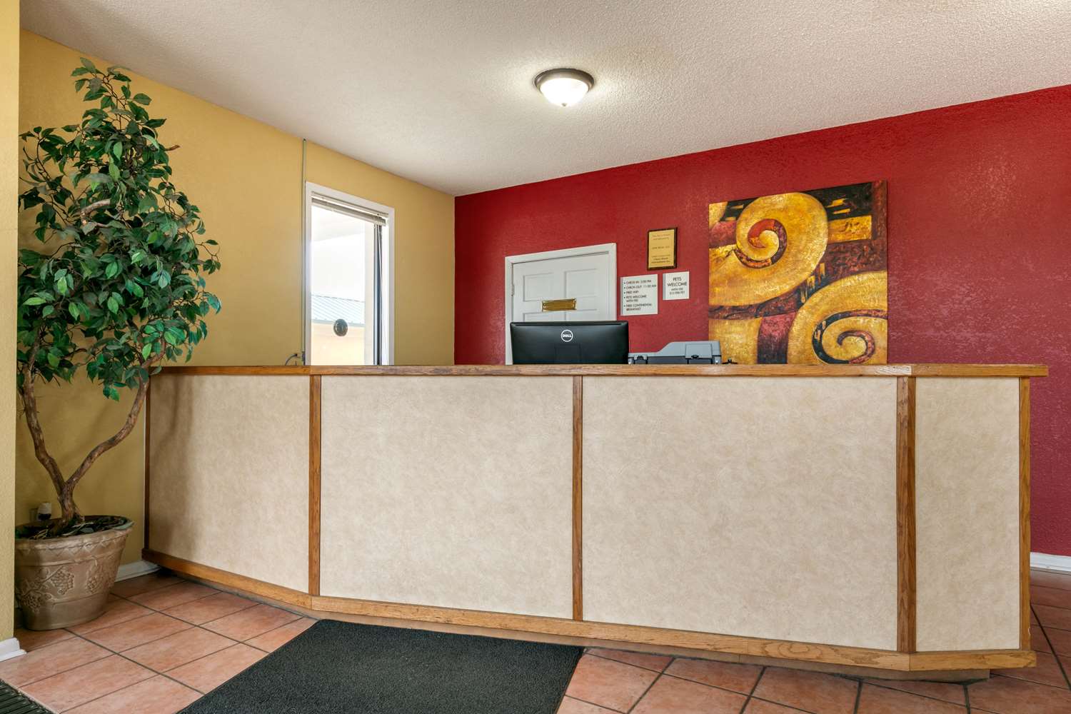 Econo Lodge Jonesboro 4/25