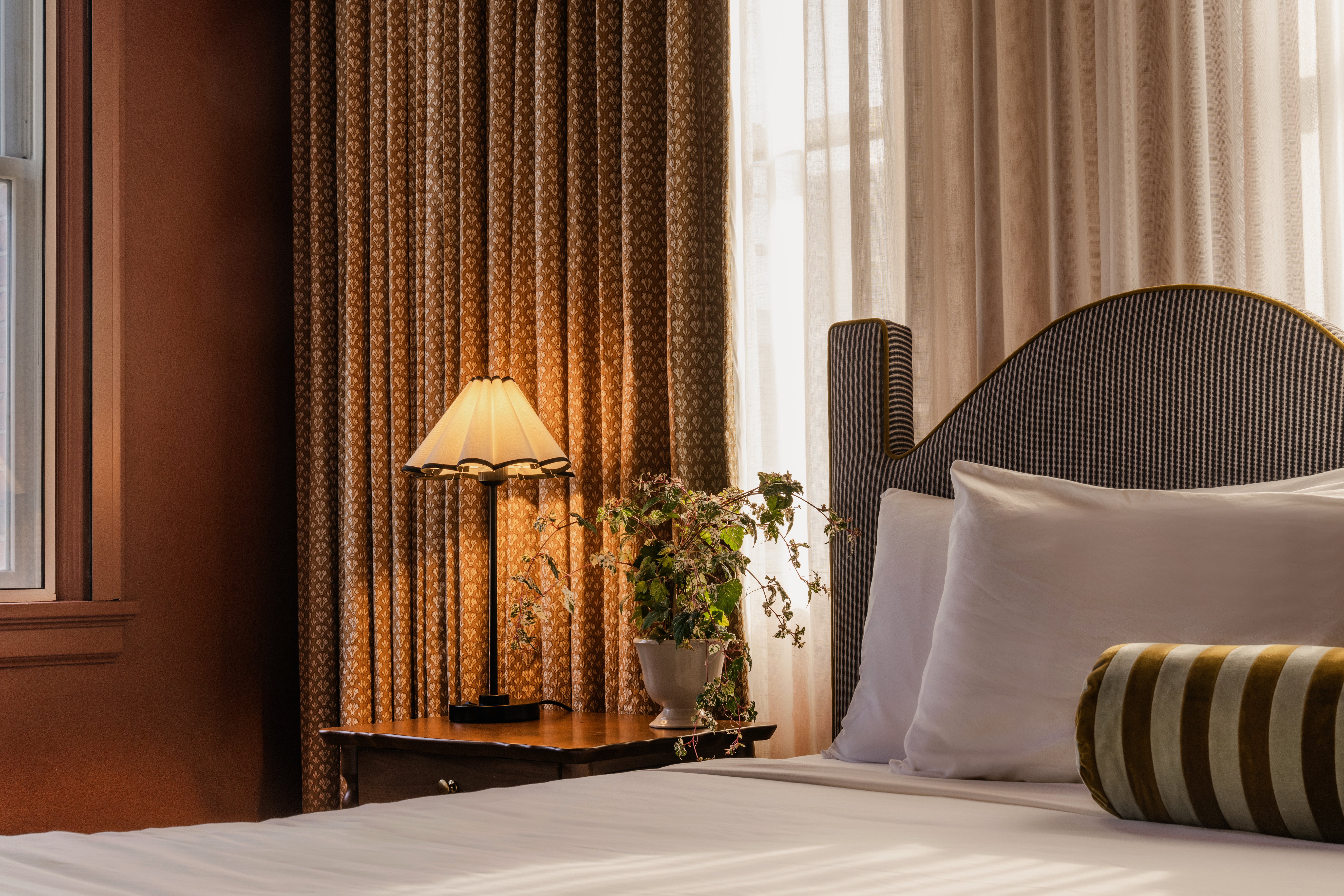 MarQueen Hotel 36/55