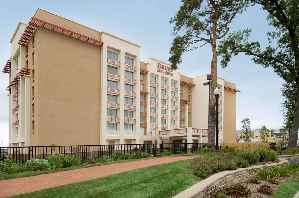 Druri Inn And Suites West Des Moines 2/45