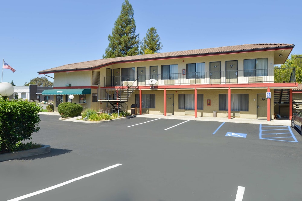 Americas Best Value Inn Atascadero Paso Roble 1/66