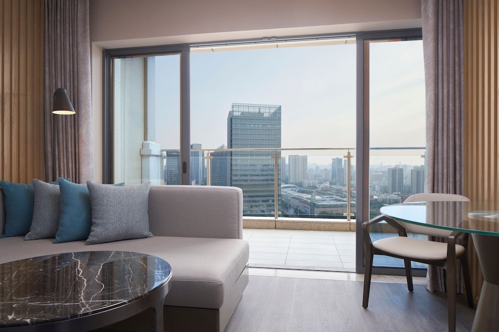 Courtyard By Marriott Foshan 11/24